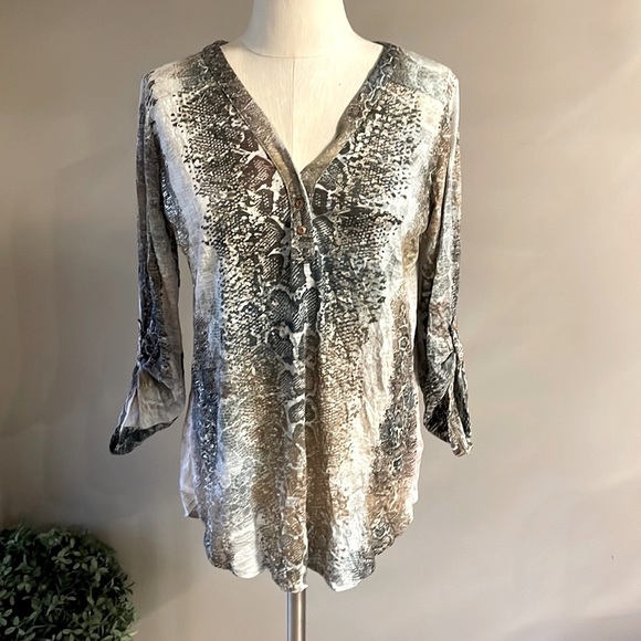 David Cline women’s abstract snakeskin pattern gold metallic shine V neck Med - Picture 1 of 11